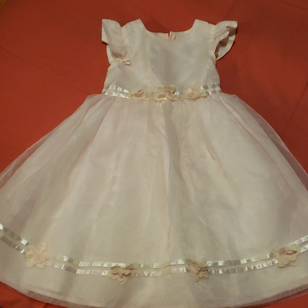 Little girls dresses